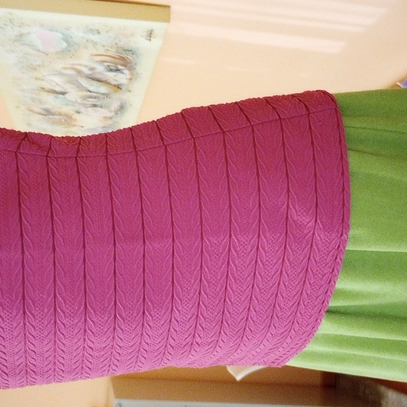 Pink Stretchy Tank Size M (Like New - Well Made) - Picture 8 of 8